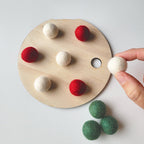 Plateau sensoriel boule de Noël 3-en-1 en bois – Transvasement, puzzle dès 2 ans Brin de frimousse