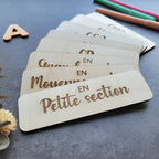 Pancarte rentrée scolaire personnalisée « Mon premier jour d'école » en bois | De la Petite Section au CM2 Brin de frimousse