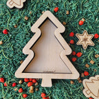 Plateau de transvasement Sapin de Noël en bois – Activité sensorielle Brin de frimousse