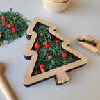 Plateau de transvasement Sapin de Noël en bois – Activité sensorielle Brin de frimousse